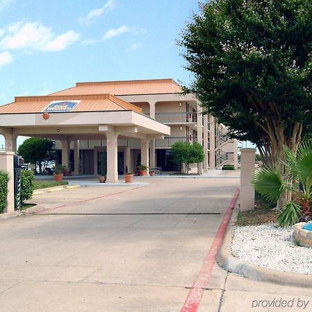 Executive Inn ダラス エクステリア 写真